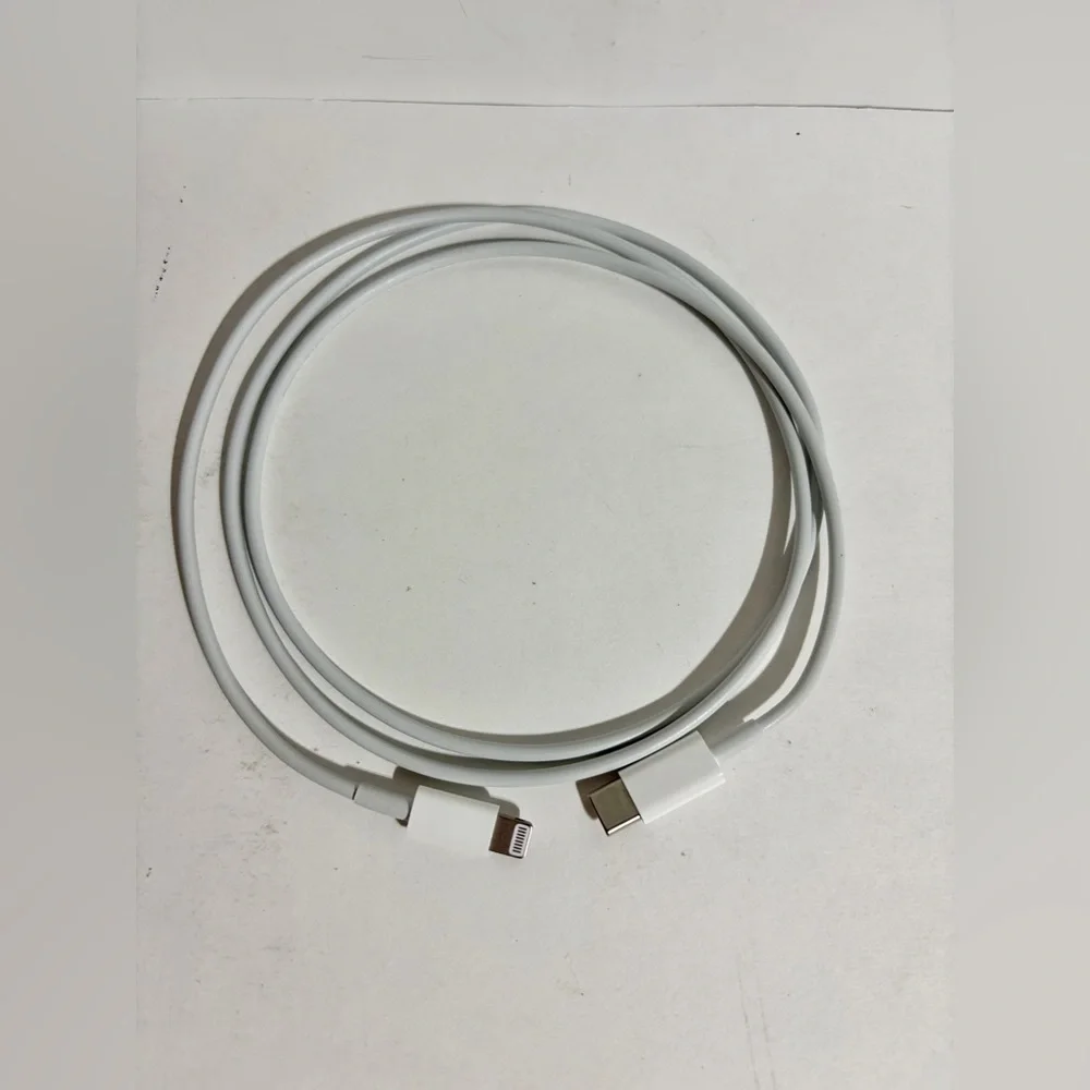 USB-C Lightning Apple iPhone iPad 1m/3.5ft Charge Cable Sync Cord White Genuine
